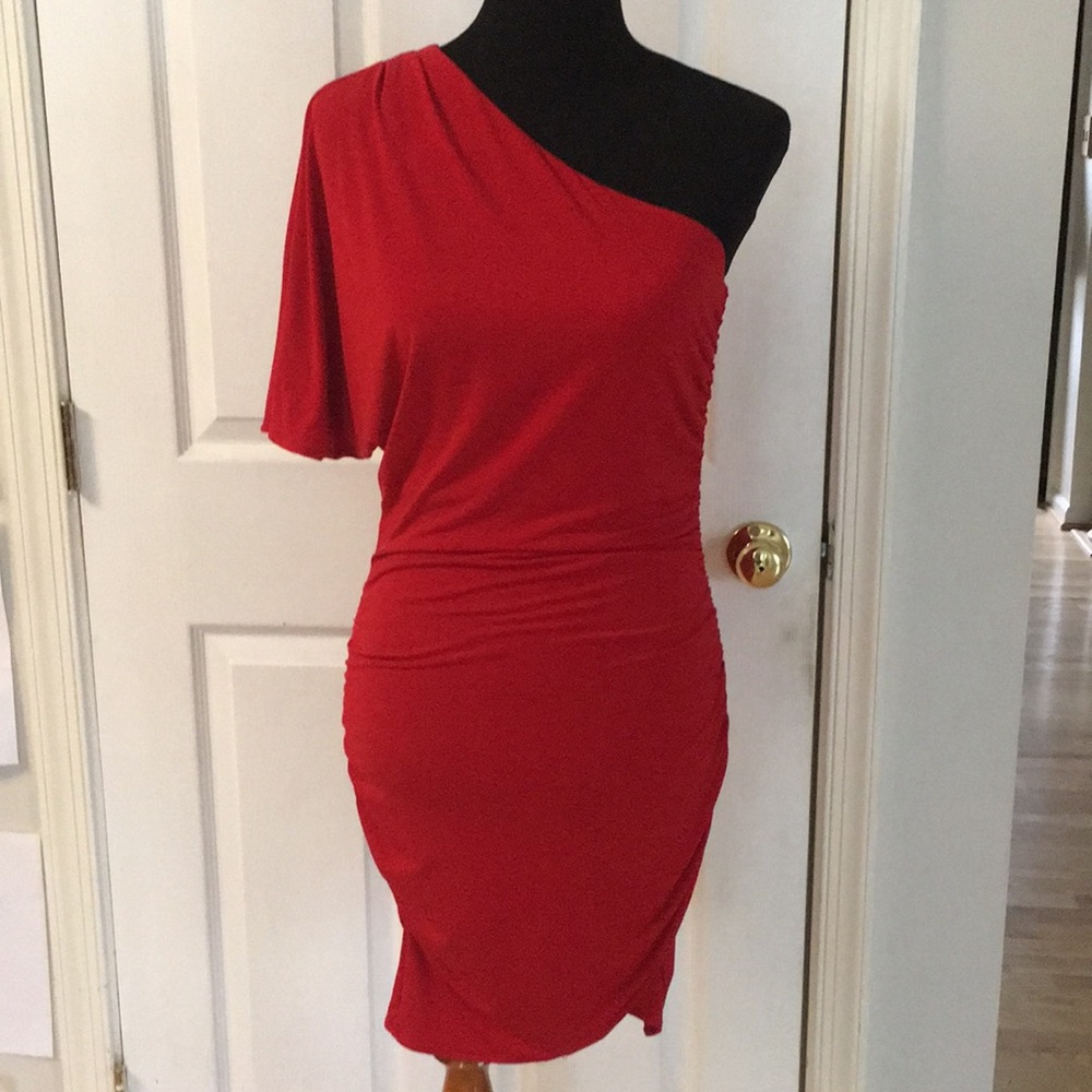 Moda Red One Sleeve Asymmetric Bodycon Dress